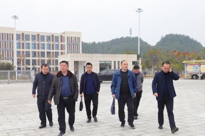 平安建設迎驗收，平安和諧滿校園——我校迎接“懷化市平安建設示范?！痹u估驗收